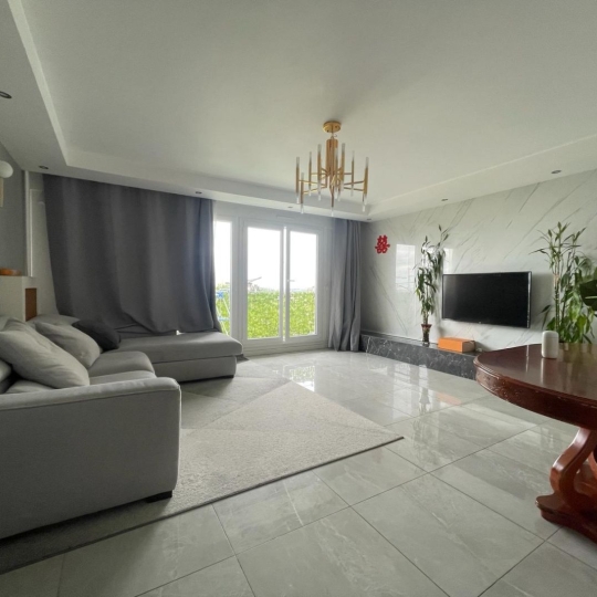 RENTAL EXPERT IMMOBILIER : Apartment | ROSNY-SOUS-BOIS (93110) | 86.74m2 | 1 550 € 
