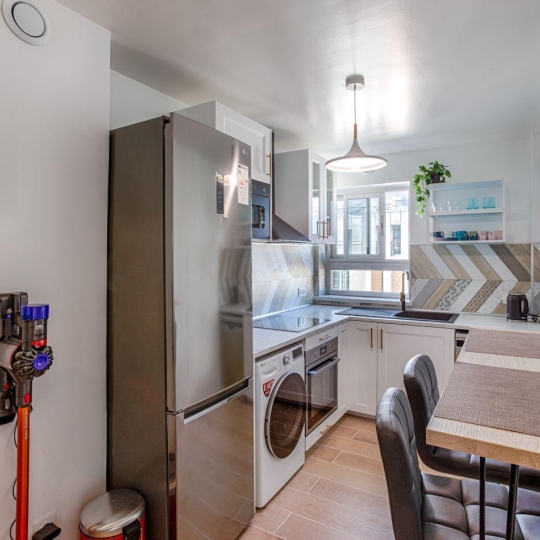  RENTAL EXPERT IMMOBILIER : Appartement | VANVES (92170) | 10 m2 | 725 € 