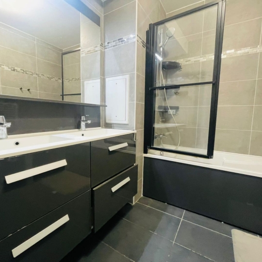  RENTAL EXPERT IMMOBILIER : Appartement | PUTEAUX (92800) | 63 m2 | 1 875 € 