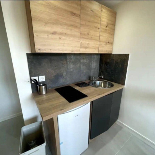  RENTAL EXPERT IMMOBILIER : Apartment | CERGY (95000) | 15 m2 | 680 € 