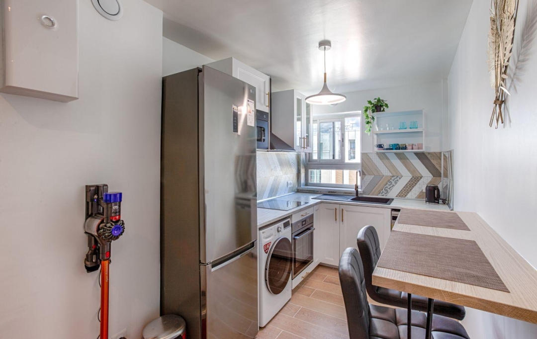 RENTAL EXPERT IMMOBILIER : Appartement | VANVES (92170) | 10 m2 | 725 € 