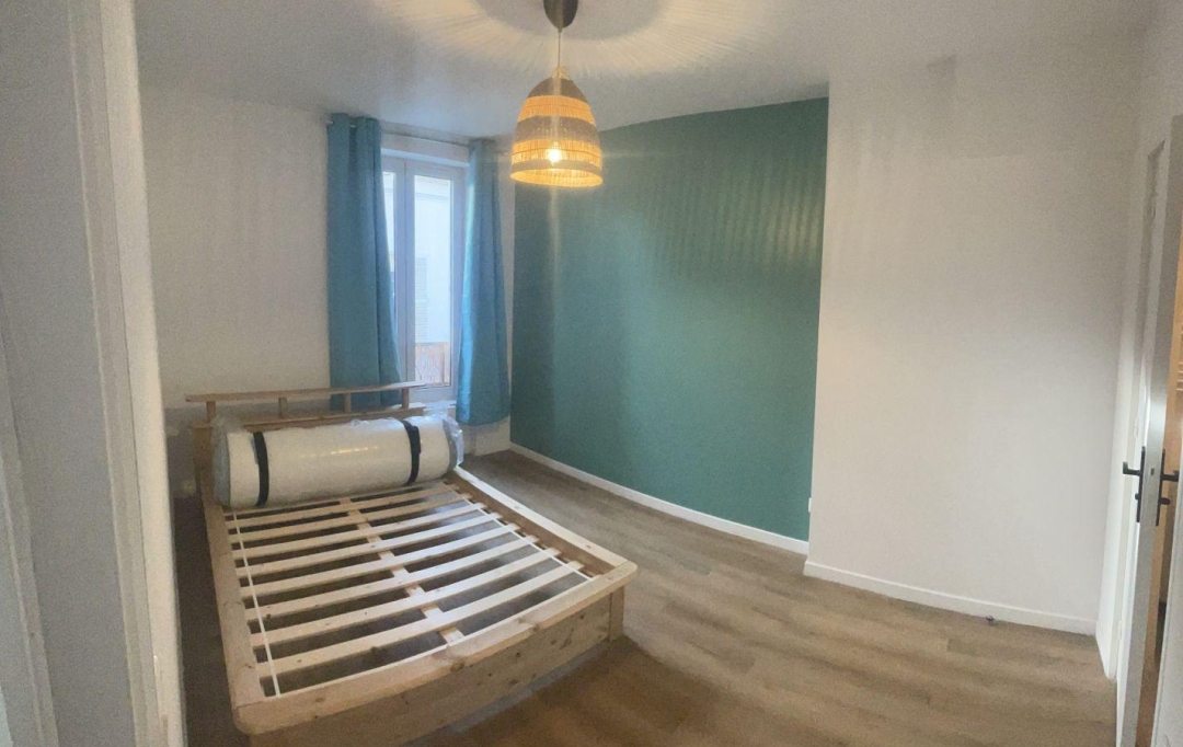 RENTAL EXPERT IMMOBILIER : Apartment | EPONE (78680) | 35 m2 | 695 € 