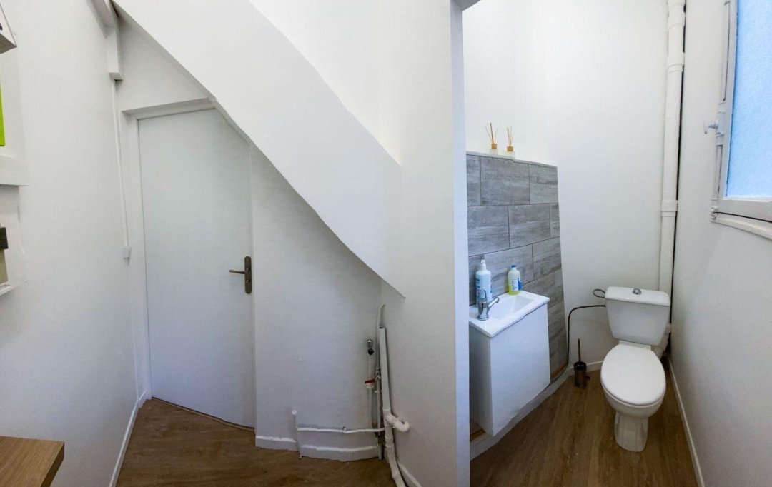 RENTAL EXPERT IMMOBILIER : Local / Bureau | PARIS (75015) | 54 m2 | 2 140 € 