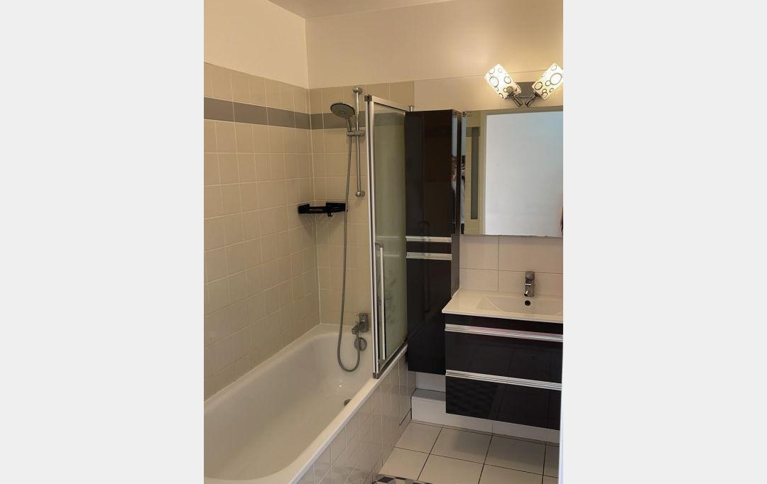 RENTAL EXPERT IMMOBILIER : Appartement | LES LILAS (93260) | 63 m2 | 1 380 € 