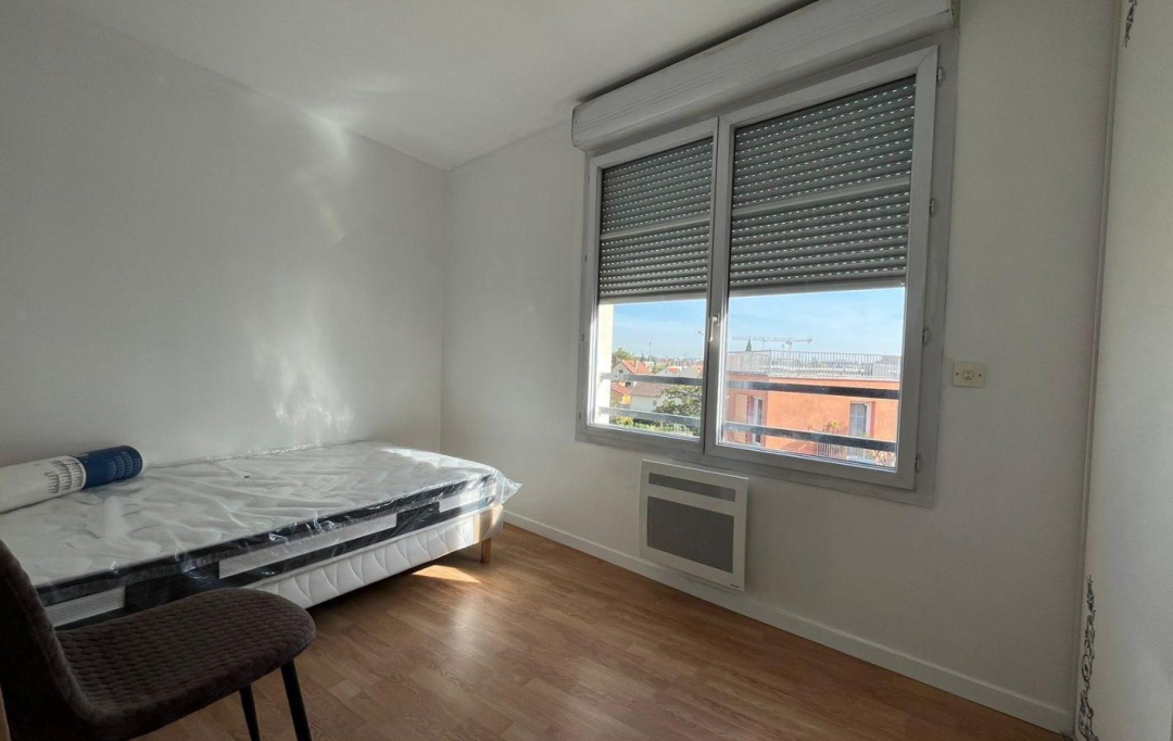 RENTAL EXPERT IMMOBILIER : Appartement | BOBIGNY (93000) | 101 m2 | 500 € 