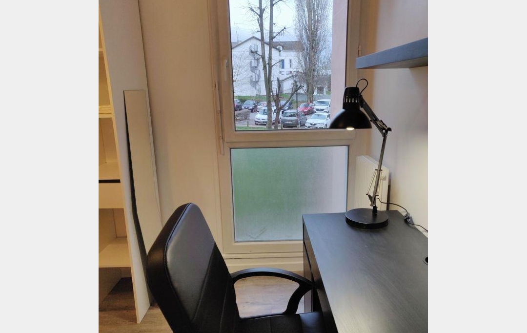 RENTAL EXPERT IMMOBILIER : Appartement | CERGY (95000) | 77 m2 | 540 € 
