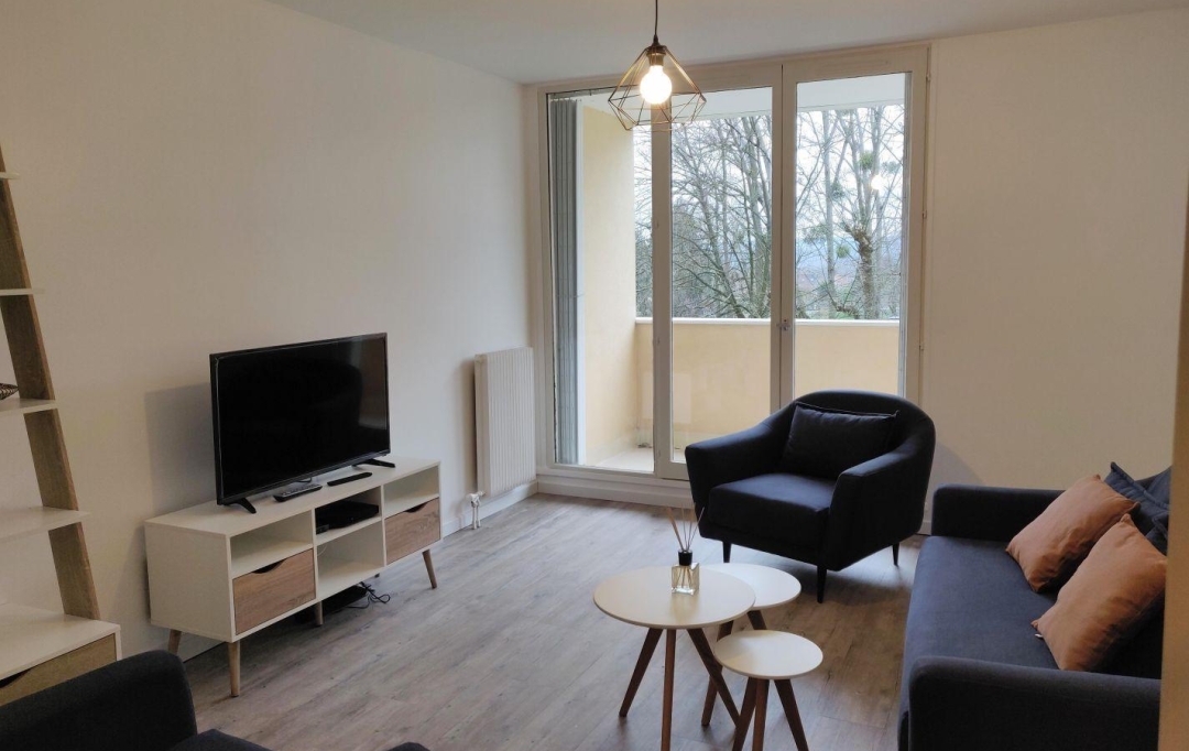 RENTAL EXPERT IMMOBILIER : Appartement | CERGY (95000) | 77 m2 | 540 € 