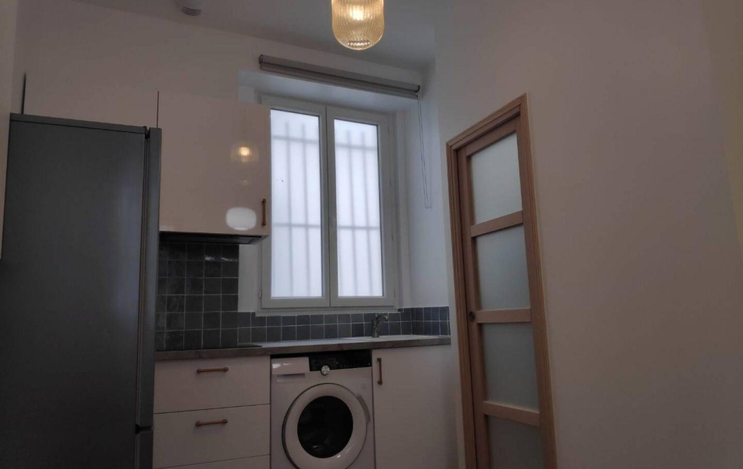 RENTAL EXPERT IMMOBILIER : Appartement | PARIS (75011) | 16 m2 | 1 000 € 