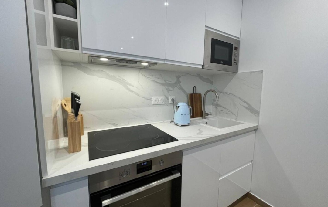 RENTAL EXPERT IMMOBILIER : Appartement | PARIS (75016) | 12 m2 | 1 100 € 