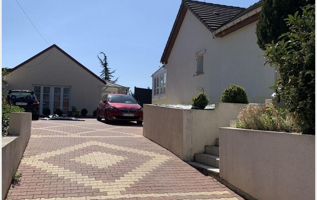 RENTAL EXPERT IMMOBILIER : Maison / Villa | AUNEUIL (60390) | 37 m2 | 135 000 € 