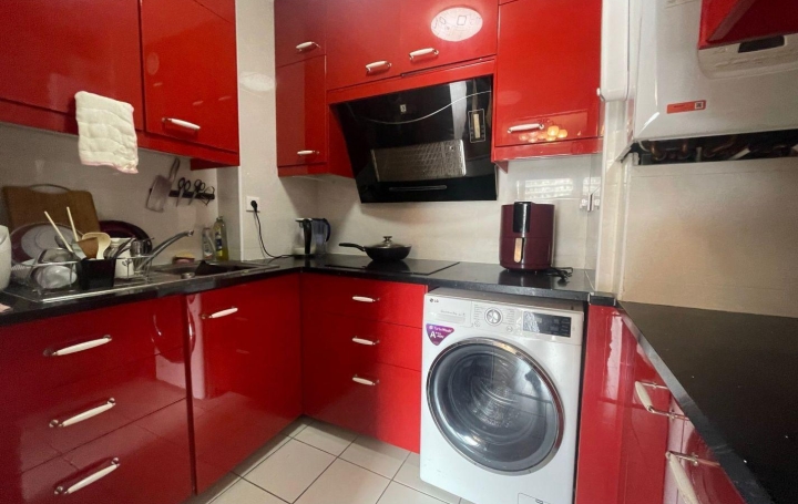 Appartement P3 LES LILAS 63 m2 1 380 € Appartement P3 LES LILAS 63 m2 1 380 €
